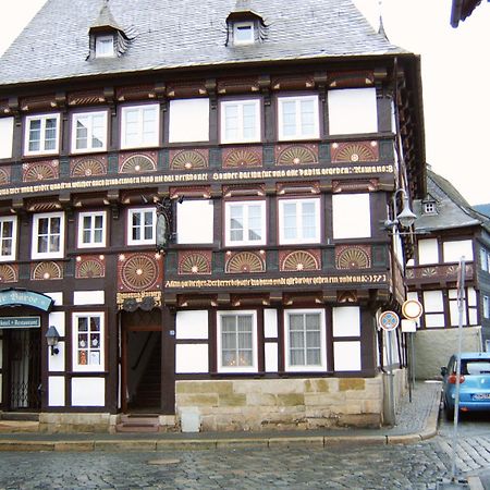 Altstadthotel Zur Boerse Гослар Экстерьер фото